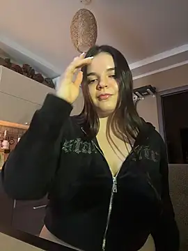 VictoriaPricee online show from February 24, 1:42 pm