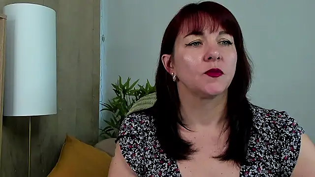 Snapshot of MelisaTYu chatting on March 3, 5:35 am MelisaTYu online show from March 3, 5:35 am