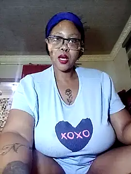 ShantelBootyBoobs online show from April 14, 7:14 am