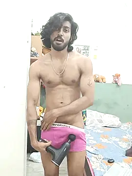 Snapshot of Yk_physique chatting on April 30, 6:03 pm Yk physique online show from April 30, 6:03 pm