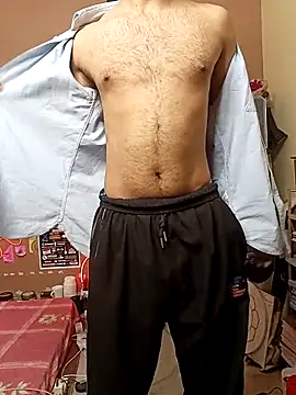 Snapshot of Yk_physique chatting on June 4, 12:00 pm Yk physique online show from June 4, 12:00 pm