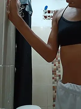 Snapshot of mailyn_gold chatting on July 19, 6:11 pm mailyn gold online show from July 19, 6:11 pm