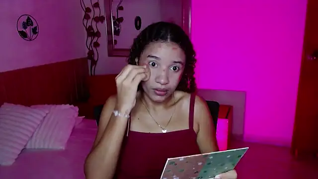 Alice Grinnerk online show from April 21, 1:39 pm