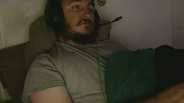 Snapshot of pbilip7787 chatting on February 27, 9:48 pm pbilip7787 online show from February 27, 9:48 pm