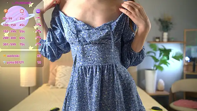 Jenniferr  online show from March 2, 3:19 pm