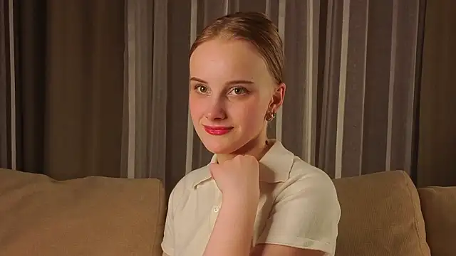 Snapshot of KirstinMcgeady chatting on February 28, 11:33 am KirstinMcgeady online show from February 28, 11:33 am