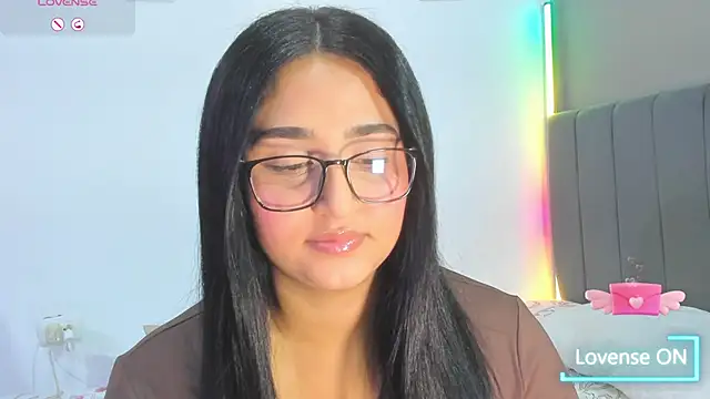 Snapshot of Curvy_sweet chatting on February 27, 2:55 am Curvy sweet online show from February 27, 2:55 am