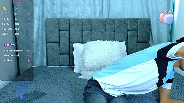 Snapshot of NicolasTorrez chatting on February 26, 8:08 pm NicolasTorrez online show from February 26, 8:08 pm