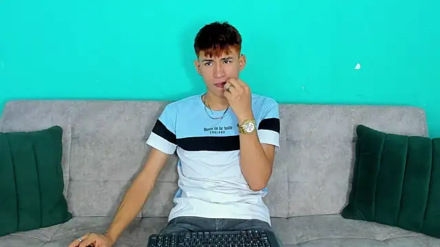 NicolasTorrez online show from March 5, 7:32 pm