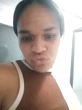 Snapshot of sexygirlatin chatting on March 1, 7:21 am sexygirlatin online show from March 1, 7:21 am