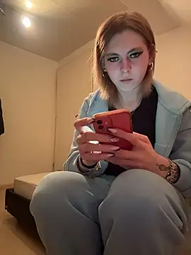 Milli-Kiss online show from April 21, 4:34 pm