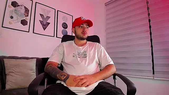 Snapshot of ethan_grace chatting on March 3, 11:49 am ethan grace online show from March 3, 11:49 am