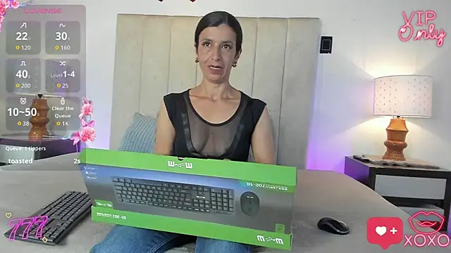 MissMilf  online show from April 8, 7:36 pm