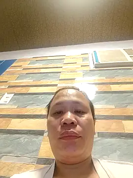 squirtshantal online show from March 28, 7:35 pm