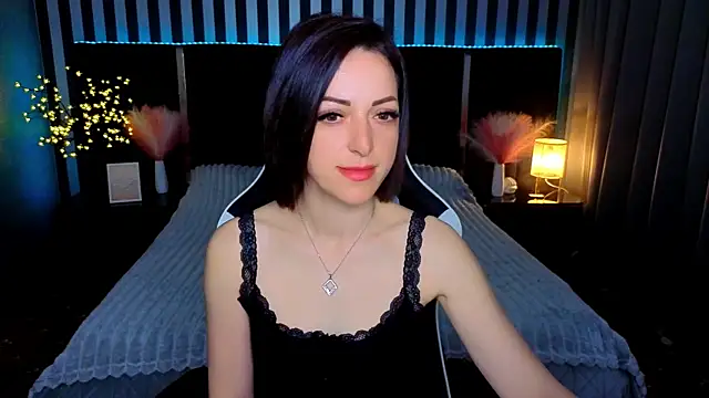 Snapshot of Daloras_lin chatting on May 12, 6:49 pm Daloras lin online show from May 12, 6:49 pm