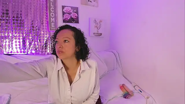 Snapshot of AdeleNasty chatting on February 28, 3:46 pm AdeleNasty online show from February 28, 3:46 pm