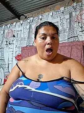 Juli Powl online show from April 8, 1:49 am