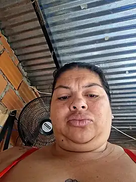Snapshot of Juli_Powl chatting on June 18, 1:04 pm Juli Powl online show from June 18, 1:04 pm