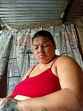 Snapshot of Juli_Powl chatting on July 5, 2:57 pm Juli Powl online show from July 5, 2:57 pm