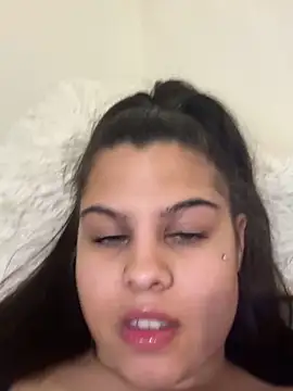 Snapshot of Vivike234 chatting on February 24, 6:17 pm Vivike234 online show from February 24, 6:17 pm