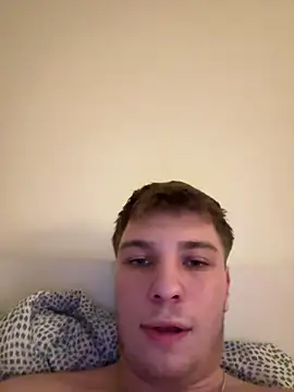 Snapshot of benab888 chatting on March 14, 4:18 am benab888 online show from March 14, 4:18 am