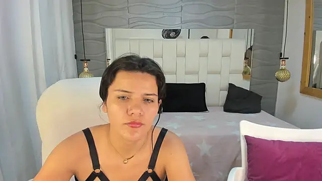 Snapshot of Veyra_sereny chatting on March 3, 10:59 pm Veyra sereny online show from March 3, 10:59 pm