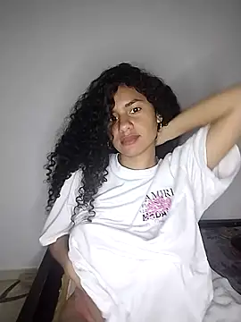 Snapshot of RizHoney chatting on February 12, 12:22 pm RizHoney online show from February 12, 12:22 pm