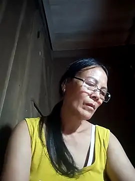 Snapshot of toyo_668 chatting on July 16, 2:23 pm toyo 668 online show from July 16, 2:23 pm