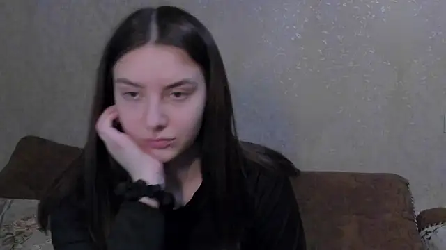 Snapshot of love_lina_muuur chatting on March 2, 6:15 pm love lina muuur online show from March 2, 6:15 pm