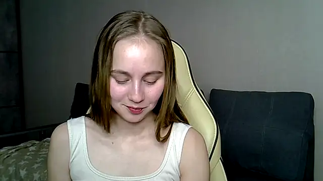 christimontero online show from February 19, 6:20 am