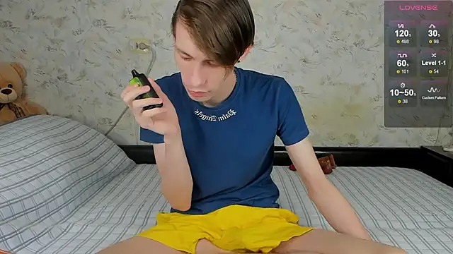 Snapshot of Erick_Wilson chatting on February 21, 7:53 am Erick Wilson online show from February 21, 7:53 am