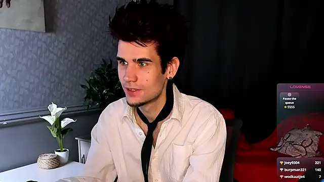 Snapshot of trevor_dreams chatting on February 12, 12:55 pm trevor dreams online show from February 12, 12:55 pm