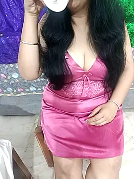 Snapshot of Hot_Sonniyaa chatting on February 15, 2:52 am Hot Sonniyaa online show from February 15, 2:52 am