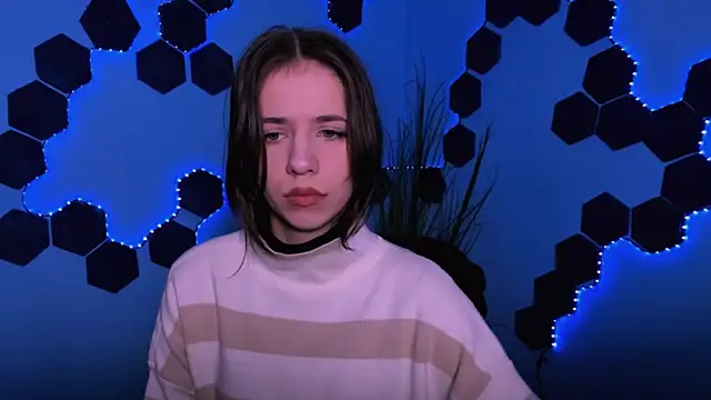 cleo cool online show from February 24, 9:51 am