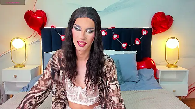 Snapshot of MadisonEsprit chatting on February 17, 10:12 am MadisonEsprit online show from February 17, 10:12 am