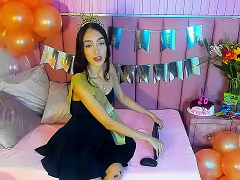 LolaWhite online show from March 15, 5:24 am