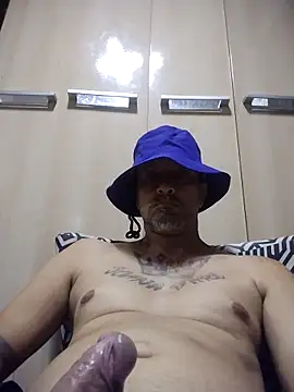 Snapshot of Arteiroelo chatting on February 26, 8:30 pm Arteiroelo online show from February 26, 8:30 pm