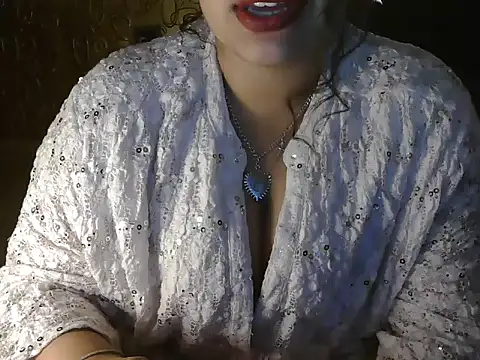Snapshot of _MehaR_ chatting on March 8, 2:04 am MehaR online show from March 8, 2:04 am