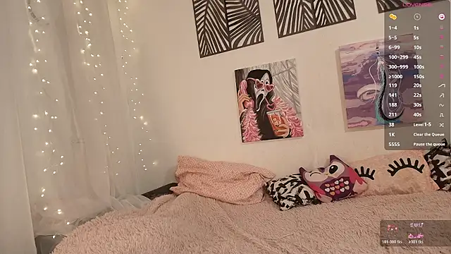 Snapshot of Kaelyndra chatting on February 27, 3:50 am Kaelyndra online show from February 27, 3:50 am