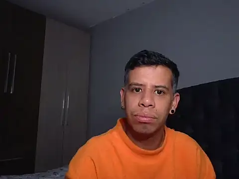 Snapshot of WILD_BIGCOCK35 chatting on February 16, 2:18 am WILD BIGCOCK35 online show from February 16, 2:18 am