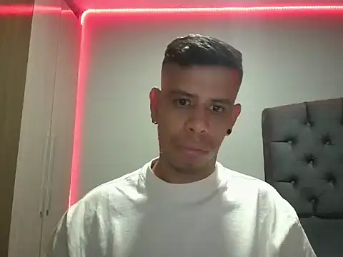 Snapshot of WILD_BIGCOCK35 chatting on March 1, 1:51 am WILD BIGCOCK35 online show from March 1, 1:51 am