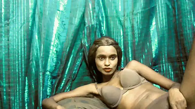 SassyXindian online show from April 13, 9:09 pm