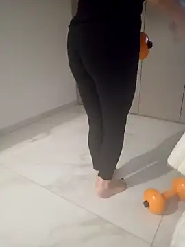 Snapshot of Coppiabollente1 chatting on February 25, 5:22 pm Coppiabollente1 online show from February 25, 5:22 pm