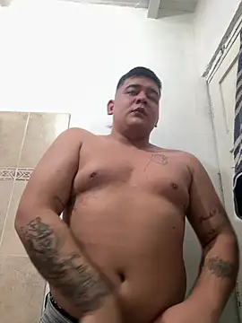 Snapshot of winy_hot chatting on June 26, 4:06 am winy hot online show from June 26, 4:06 am