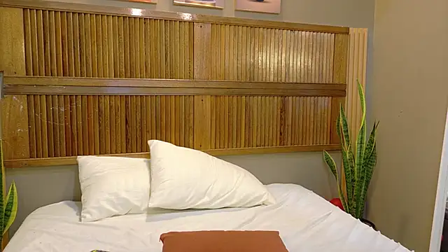 kaiawhite online show from April 18, 7:58 pm