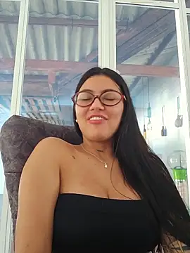 Snapshot of Roma_xxx chatting on May 15, 9:11 pm Roma xxx online show from May 15, 9:11 pm