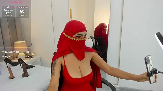 aminaa  online show from February 13, 7:21 pm