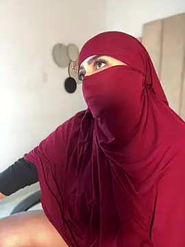 rashaaa  online show from April 11, 3:11 am