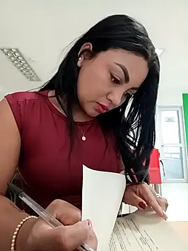 Snapshot of ValeriaVilla2 chatting on February 17, 1:18 pm ValeriaVilla2 online show from February 17, 1:18 pm