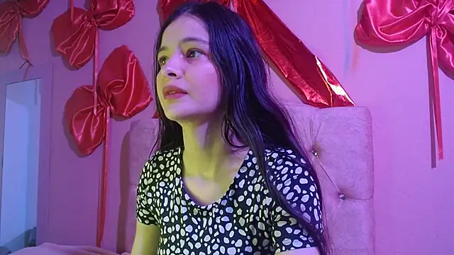 Snapshot of you_star chatting on February 25, 5:22 pm you star online show from February 25, 5:22 pm